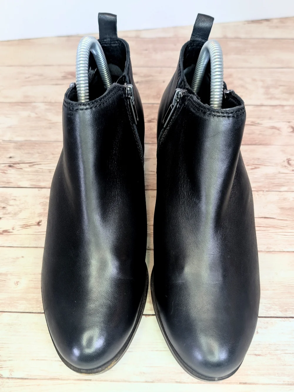 Lucky Brand Genuine Leather Basel Ankle Booties Zip Up Boots Black 7